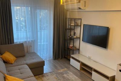 Apartament cu 2 camere semidecomandat, mobilat în Cișmigiu
