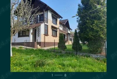 Casă în Godeni - 2