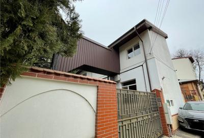 Casă cu 11 camere în Parcul Carol