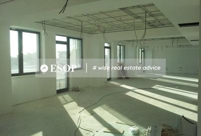 Spațiu comercial, de 250 mp, în Victoriei - 14