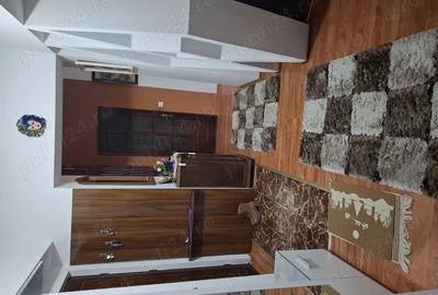Apartament cu 3 camere decomandat în Petros - 5