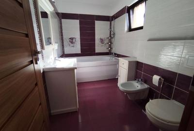 Duplex cu 4 camere cu Canalizare în Florești - 8