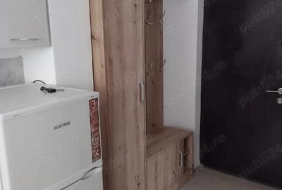 Garsonieră decomandată în Baza 3 - 4