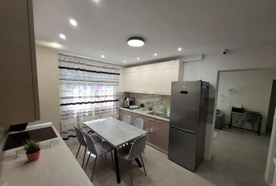 Apartament cu 3 camere decomandat în Doina - 15