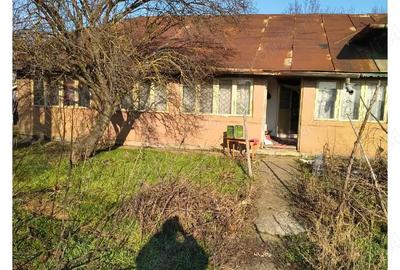 Casă cu Teren 800 Mp în Central - 3