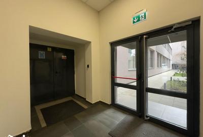 Spațiu comercial, de 1,250 mp, în Baza 3 - 5