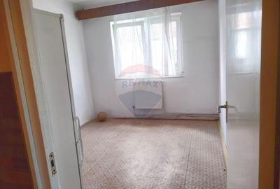 Apartament cu 3 camere de vanzare in zona Vitrometan - 4