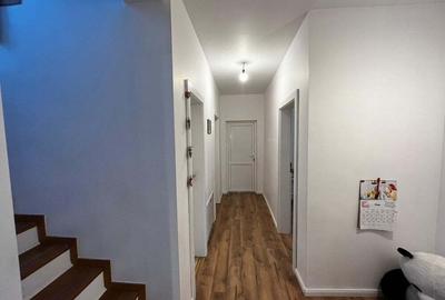 Casă cu 5 camere în Dezmir - 3