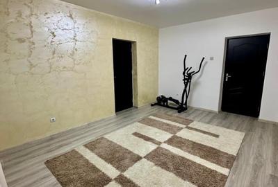 Apartament cu 3 camere semidecomandat în 9 Mai - 4