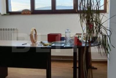 Spatiu de birou, finisat la cheie, cu 5 incaperi, 110 mp, zo - 17