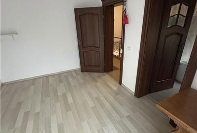 Casă cu 3 camere cu Teren 400 Mp în Central - 10