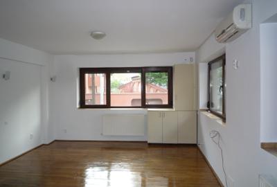 Garsoniera pentru birou - 1