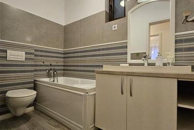 Apartament cu 4 camere decomandat, mobilat în Calea Călărașilor - 13