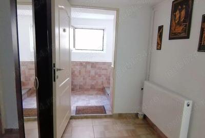 Ofer spre inchiriere apartament la casa, zona Sub Arini Ofer spre inchiriere apartament la casa, zona Sub Arini - 2