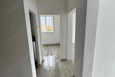 Apartament cu 2 camere decomandat în Orșova - 3