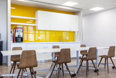 Spa?iu de birou privat pentru 1 persoana in Regus Sun Business Centre - 3