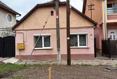 Casa veche locuibila + 900 mp teren - 1