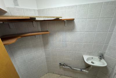 Birou, de 98.650001525879 mp, în Națiunile Unite - 6