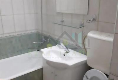 Garsonieră decomandată, mobilată în Craiter