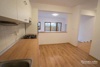 Duplex cu 3 camere cu Canalizare în Andrei Mureșanu - 8