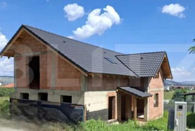 Casă cu 4 camere cu Teren 386 Mp în Micești - 6