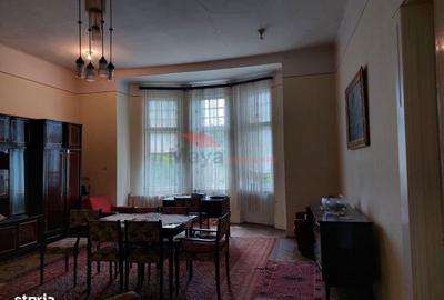 Casă cu 8 camere cu Teren 400 Mp în Central - 4