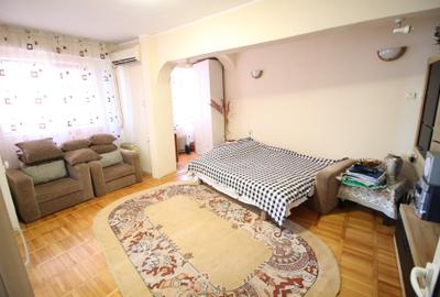 Apartament cu 3 camere decomandat în Siderurgiștilor - 2