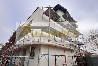 Duplex cu 5 camere decomandat cu Canalizare în Central