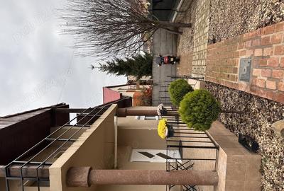 Casă cu 3 camere în Central - 1