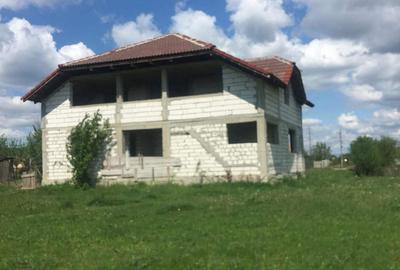 Casă în Fântânele - 4
