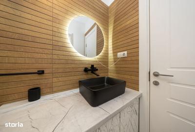 Apartament cu 3 camere decomandat, mobilat în Tractorul - 5