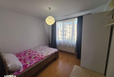 Apartament cu 2 camere decomandat în Florilor - 8