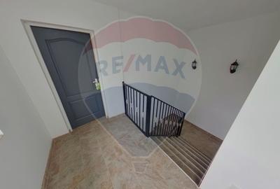 Casa / Vila cu 3 camere de vanzare in zona Central - 8