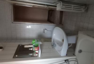 Apartament cu 3 camere decomandat în Central - 8