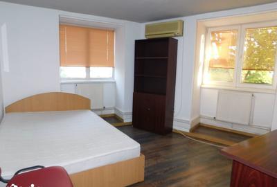 Apartament cu 2 camere decomandat în Vest - 2