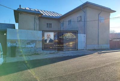 Spațiu comercial, de 160 mp, în Central - 4