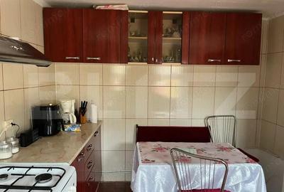 Casă cu Teren 1187 Mp în Central - 11