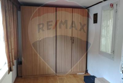 Casă cu 4 camere în Catrinari - 10