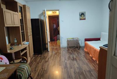 Garsoniera. etaj 2, Mobilata si Utilata, Hipodrom - Sala Pol - 2