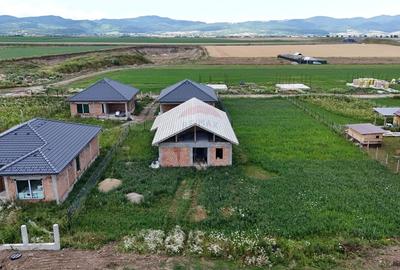 Casă cu 3 camere cu Teren 500 Mp în Cristian - 6