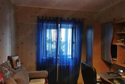 Apartament cu 3 camere decomandat în Central - 1