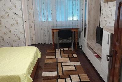 Garsonieră decomandată în Barieră - 1