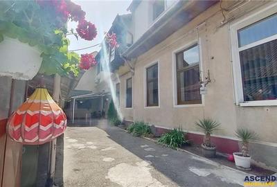 Apartament in casa, cu terasa si curte interioara, Central, Brasov - 1