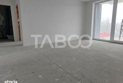 Apartament cu 4 camere decomandat în Central - 1