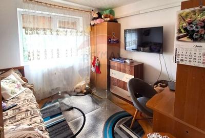 Apartament cu 3 camere de vanzare in zona Micro 5 - 6