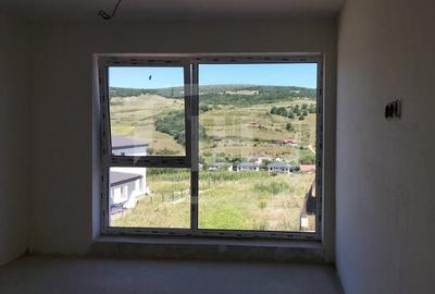 Casa  120 mp utili, terase  panoramice 40 mp, garaj - 6