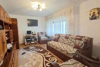 Apartament cu 3 camere decomandat în Central - 2