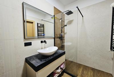 Proprietate rezidentiala, cu doua apartamente private, in Andrei Muresanu - 18