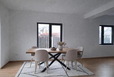 Casă cu 6 camere cu Teren 226 Mp în Odăile