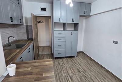 Apartament cu 4 camere decomandat în Central - 2